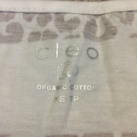 Cleo 100% Organic Cotton Leopard Print Tee - Picture 9 of 16